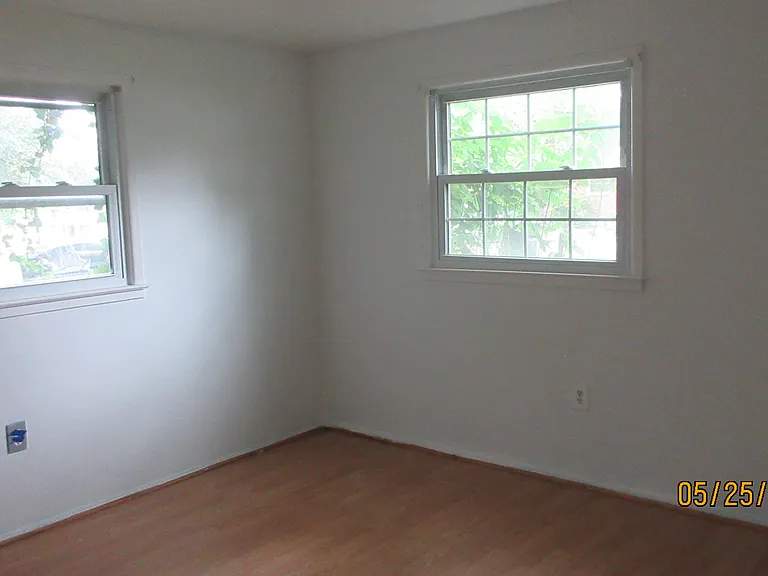 4419 Kentmore Dr — Photo 25