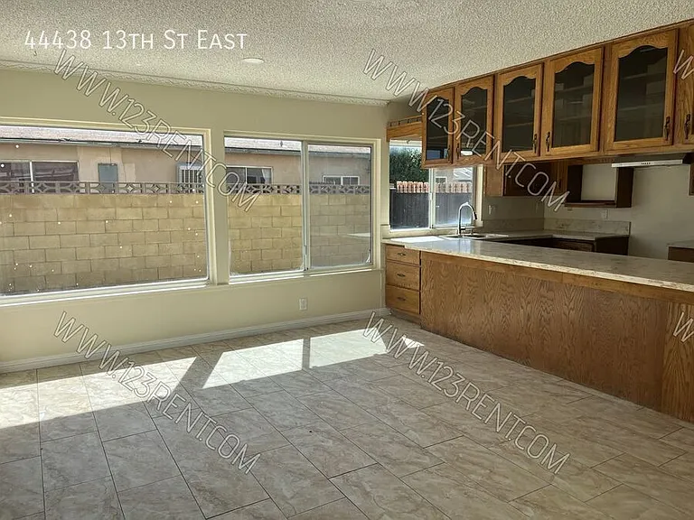 44438 13th St E — Photo 8