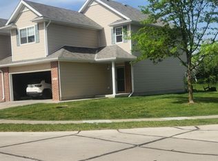 5911 NW 14th Ct, Lincoln, NE 68521