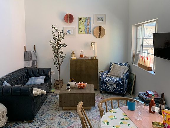 3rd image of 5276 Colodny Dr Unit A