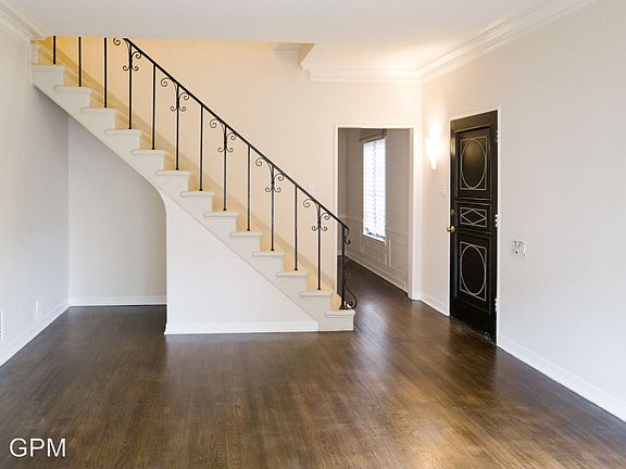 5th image of 7208 Hawthorn Ave #7208