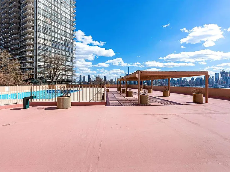 6040 Boulevard East #3L — Photo 8