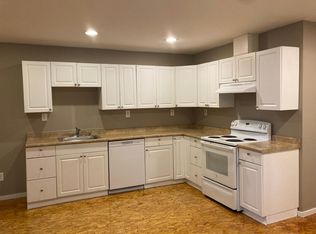 812 W 1st St APT 1, Aberdeen, WA 98520
