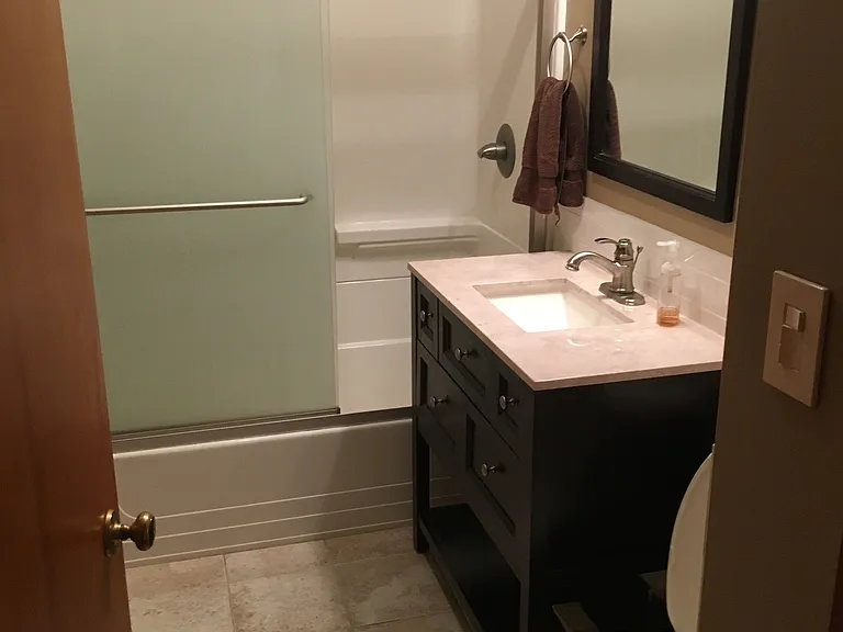 2210 Washington St — Photo 3
