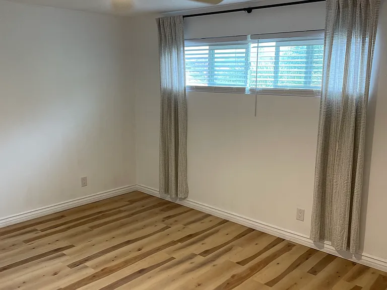 141 Avenida Florencia — Photo 16