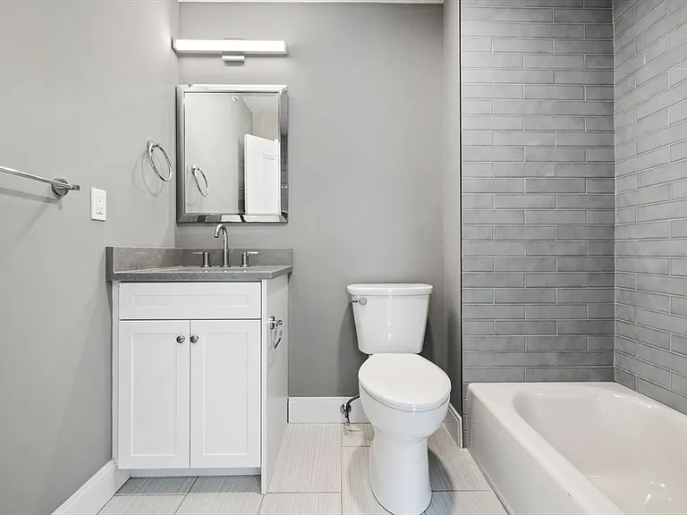 3 Burke Ln #203 — Photo 15