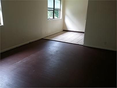 2nd image of 640 Detroit St APT 4