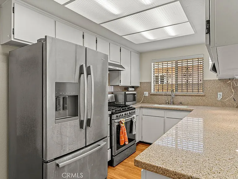 16831 S Mariposa Ave — Photo 10