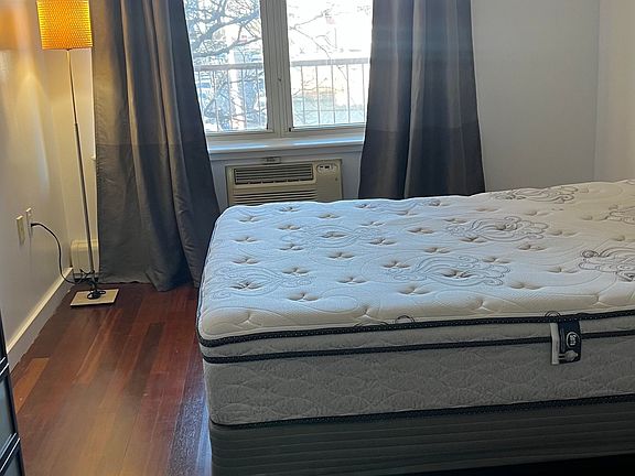 4th image of 21-24 Newtown Ave #3A