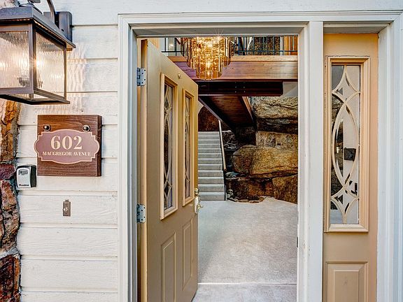 5th image of 602 MacGregor Ave #12