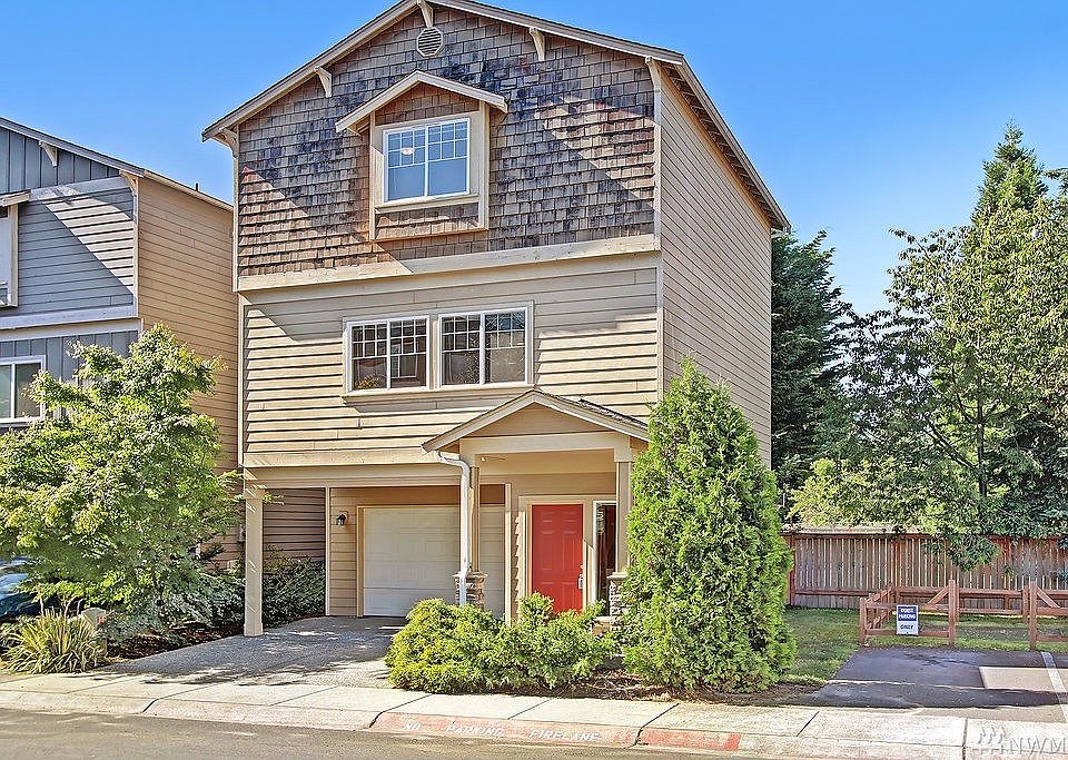 1st image of 1256 Ash Ave Unit 109