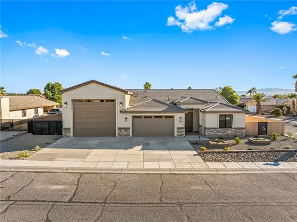1820 E Bear Creek Way, Fort Mohave, AZ 86426