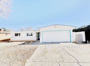 1208 Alcazar St NE, Albuquerque, NM 87110