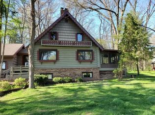 8362 Burr Oak Rd, Roscoe, IL 61073