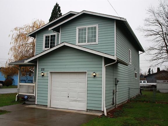 4th image of 221 15th St SE