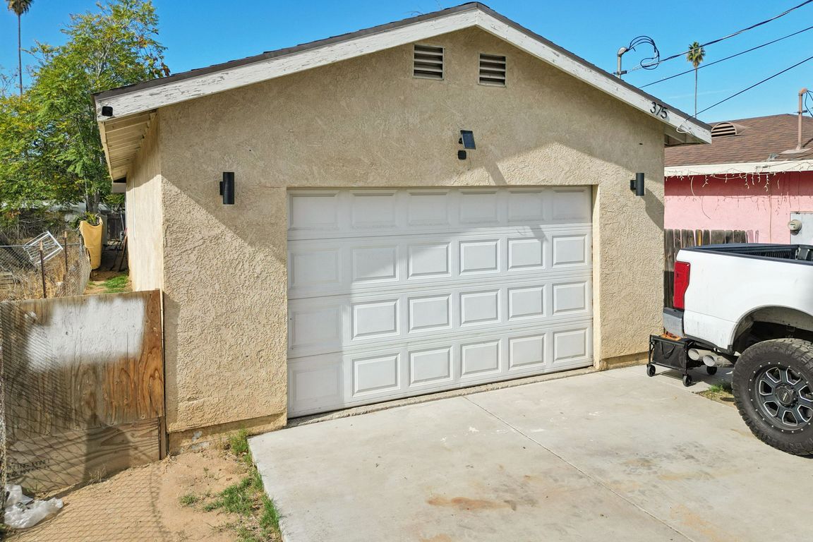 Prospect Ave-S0111-001