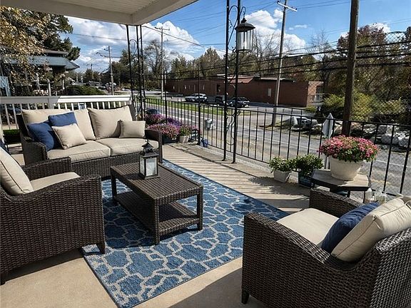 5th image of 1317 Old Freeport Rd