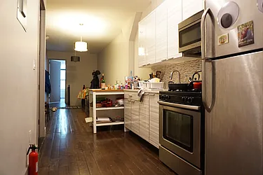 Rented by Rennit Inc.