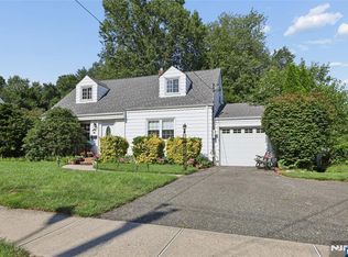 16-03 Radburn Rd, Fair Lawn, NJ 07410