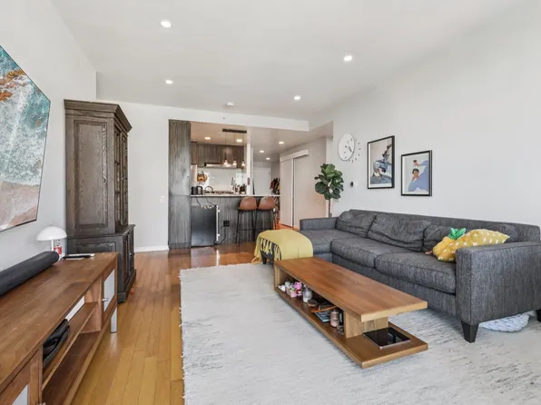 915 Hudson Park image 6 of 44