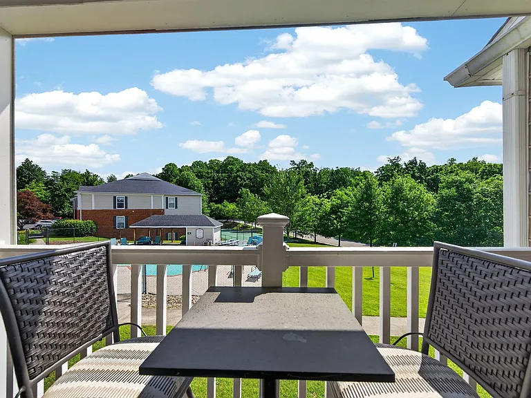 215 S Knollwood Dr — Photo 20