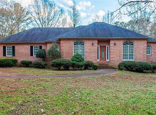 10 Green Valley Cir, McDonough, GA