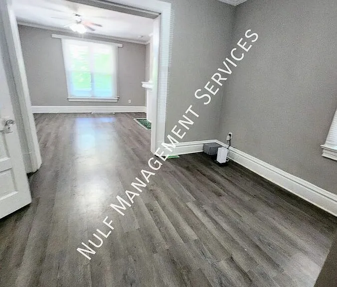 1210 Maple Ave #2 — Photo 3
