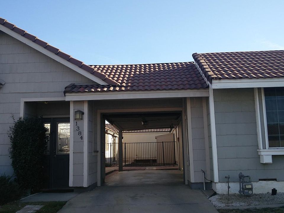 1st image of 1384 Resort Ln
