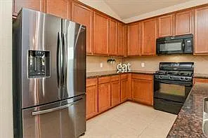 24407 Mizzen Ct — Photo 10