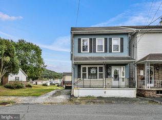 30 N North St, Tremont, PA 17981