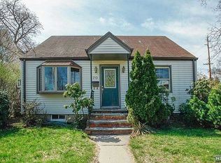 70 W Central Ave, Bergenfield, NJ 07621