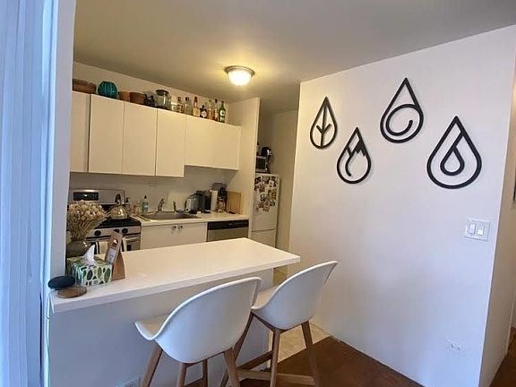 5th image of 330 E 33rd St APT 1E