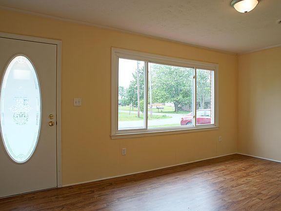 2nd image of 6159 Skyview Cir