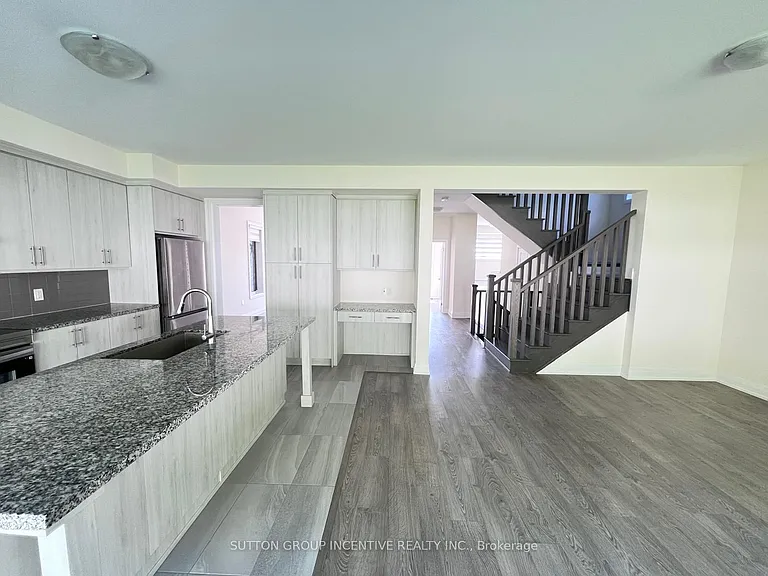 47 Bearberry Rd — Photo 9