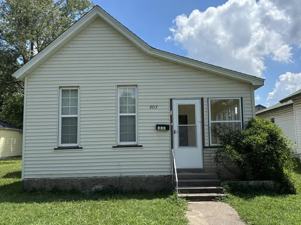 507 3rd Street, Monett, MO 65708
