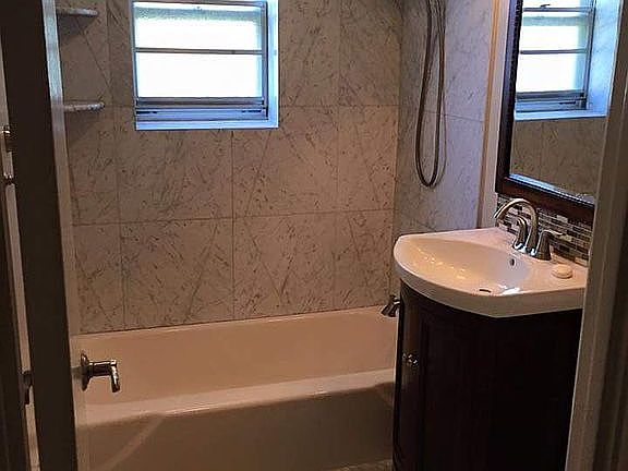2nd image of 15 Colonial Dr APT D