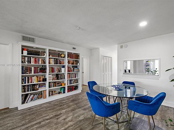 3rd image of 1100 SW 12th St APT 300