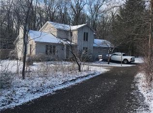 2325 Crissey Rd, Sylvania, OH 43560