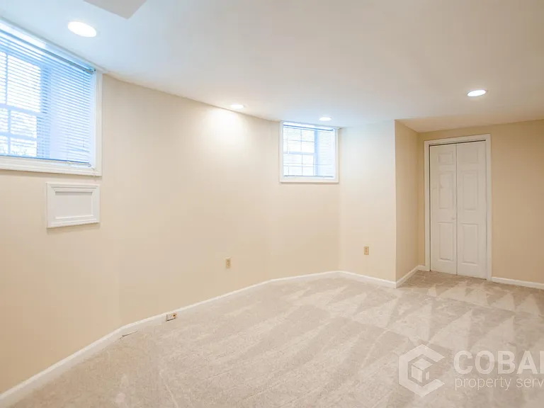 867 Rosedale Rd NE #2 — Photo 10
