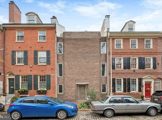 304 Delancey St, Philadelphia, PA 19106