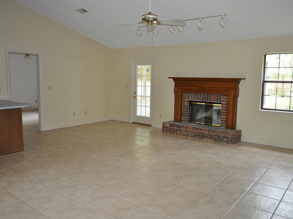 1st image of 2709 Brecon Ln