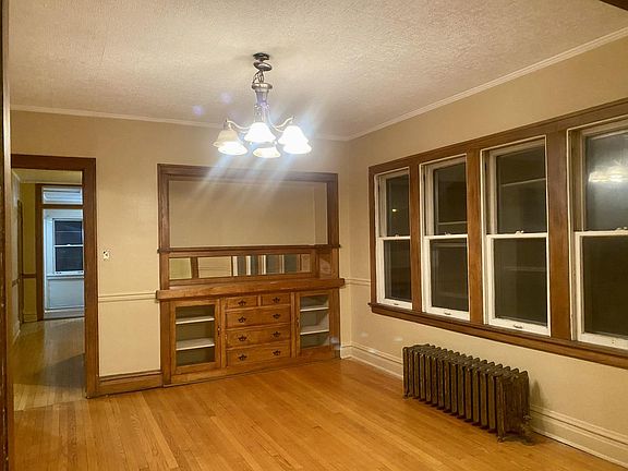 2nd image of 632 Marengo Ave #2