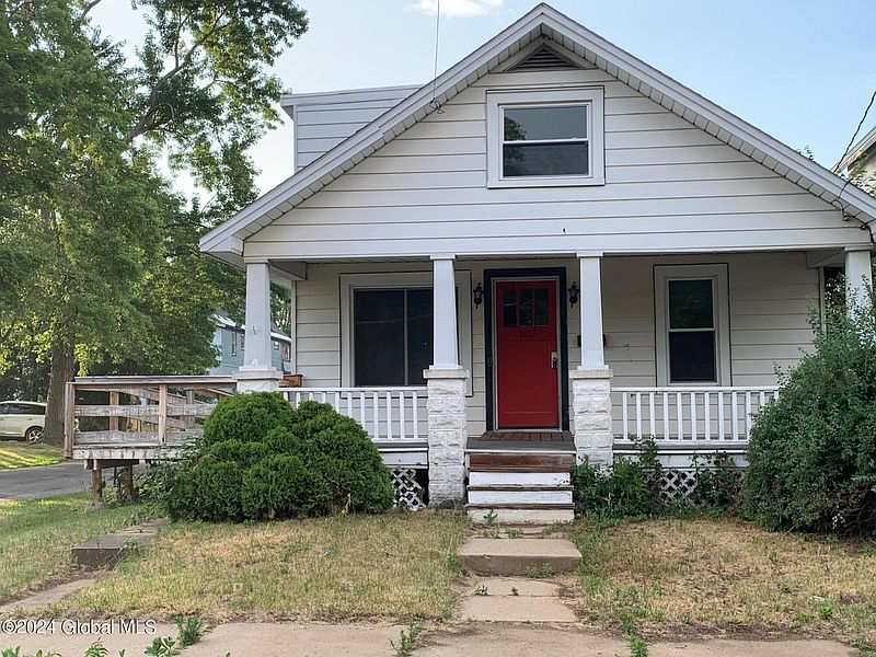 2nd image of 2137 William Street