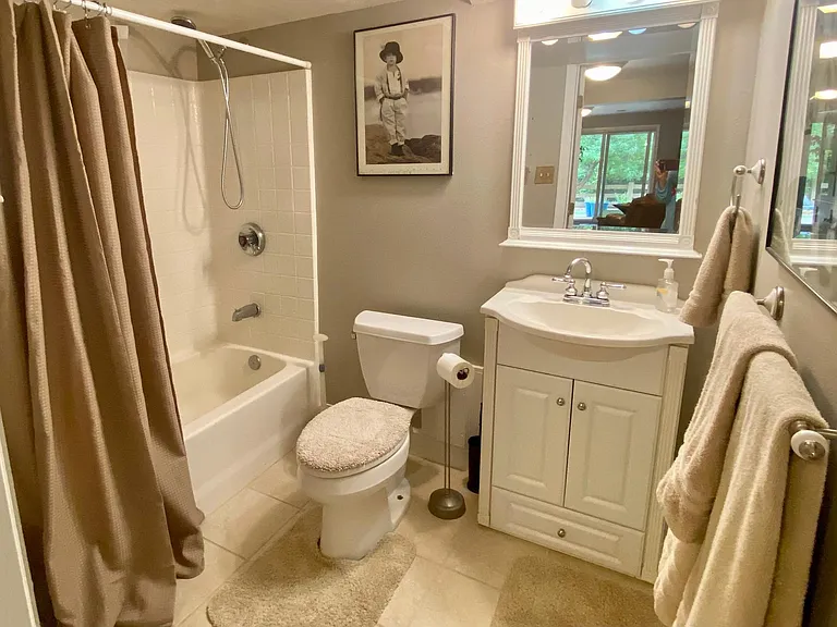 Full bathroom