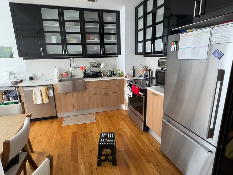 229 Roebling St #4D — Photo 2
