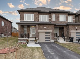 32 Autumn Dr, Wasaga Beach, ON L9Z 0K7