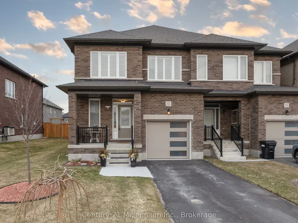 32 Autumn Dr, Wasaga Beach, ON L9Z 0K7