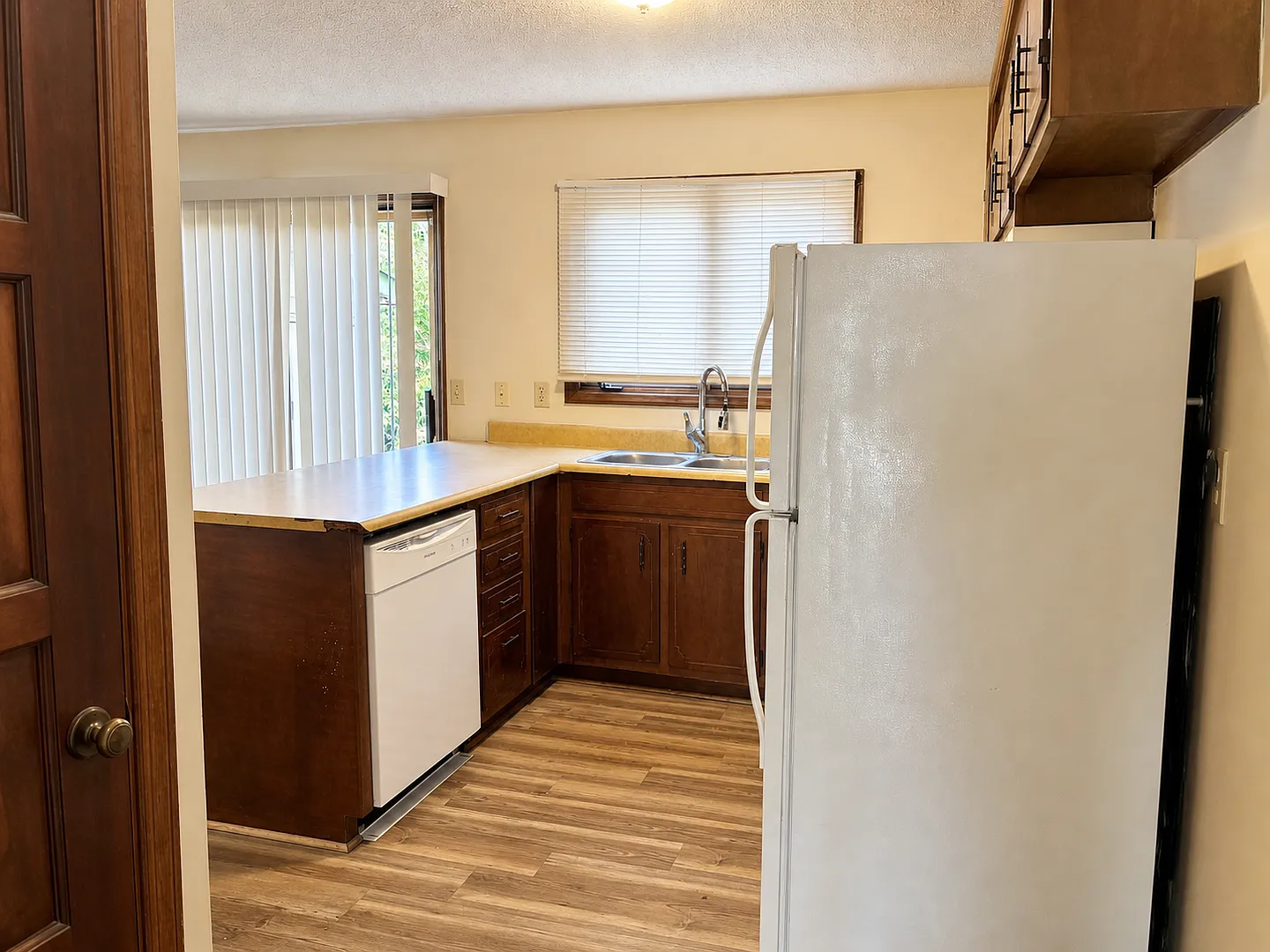 9019 Mahogany Row — Photo 3