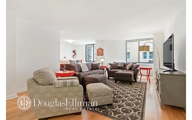 Rented by Douglas Elliman | media 25