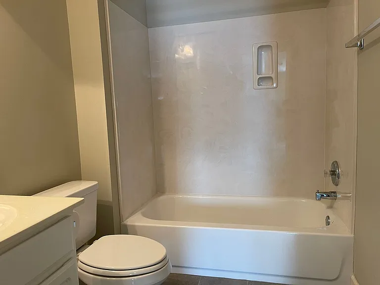 215 Stoners Glen Ct — Photo 25